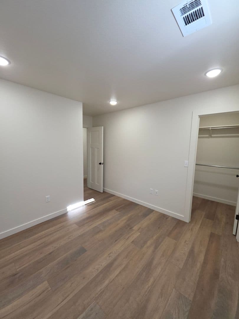 Russellville Apartment: 703 West 12th St.