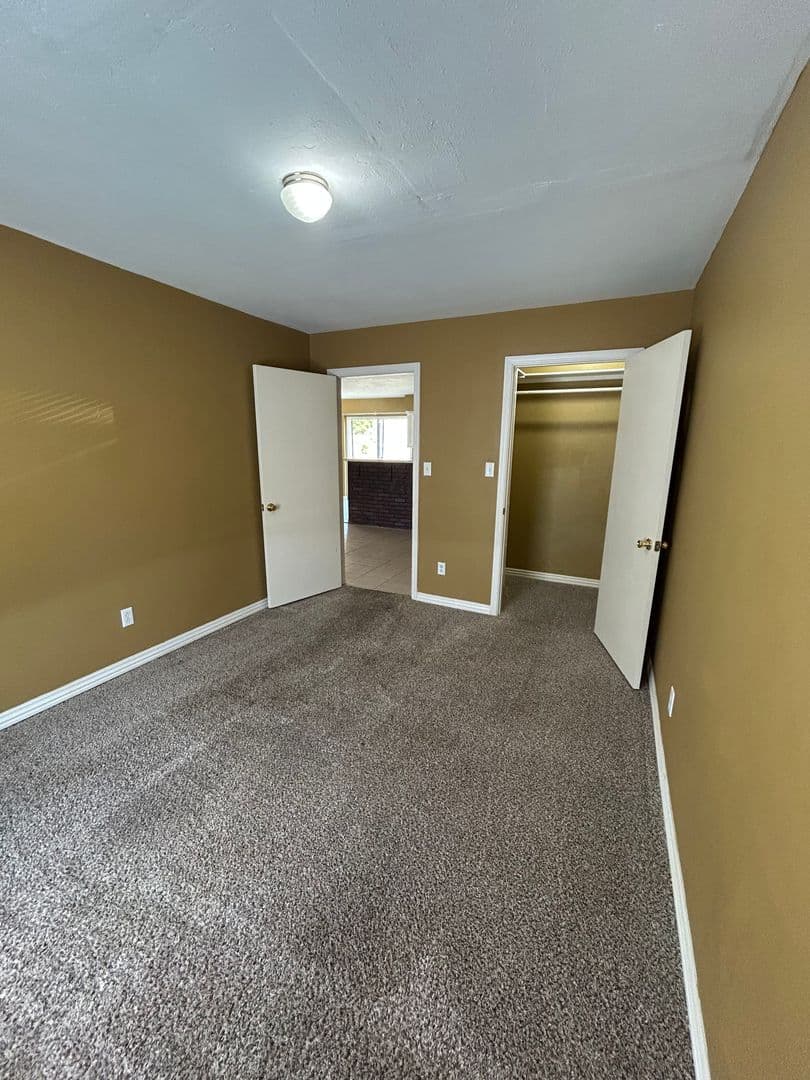 Russellville Apartment: 432 Dwight Mission Rd 22A