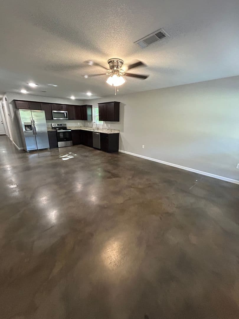 Dardanelle Apartment: 1513 - 1519 N. 2nd St.