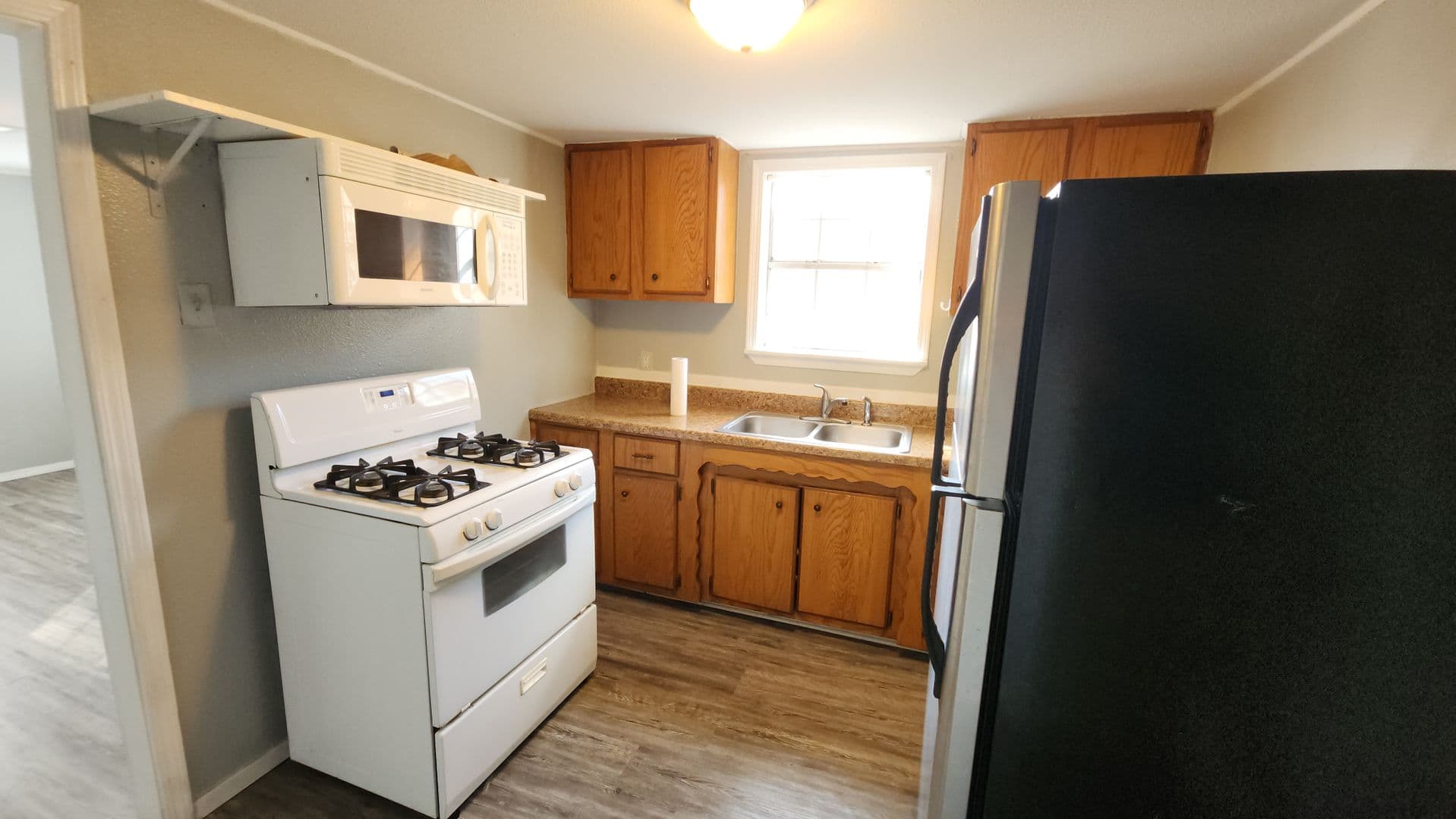 Russellville Apartment: 705 East 5th St. A & B