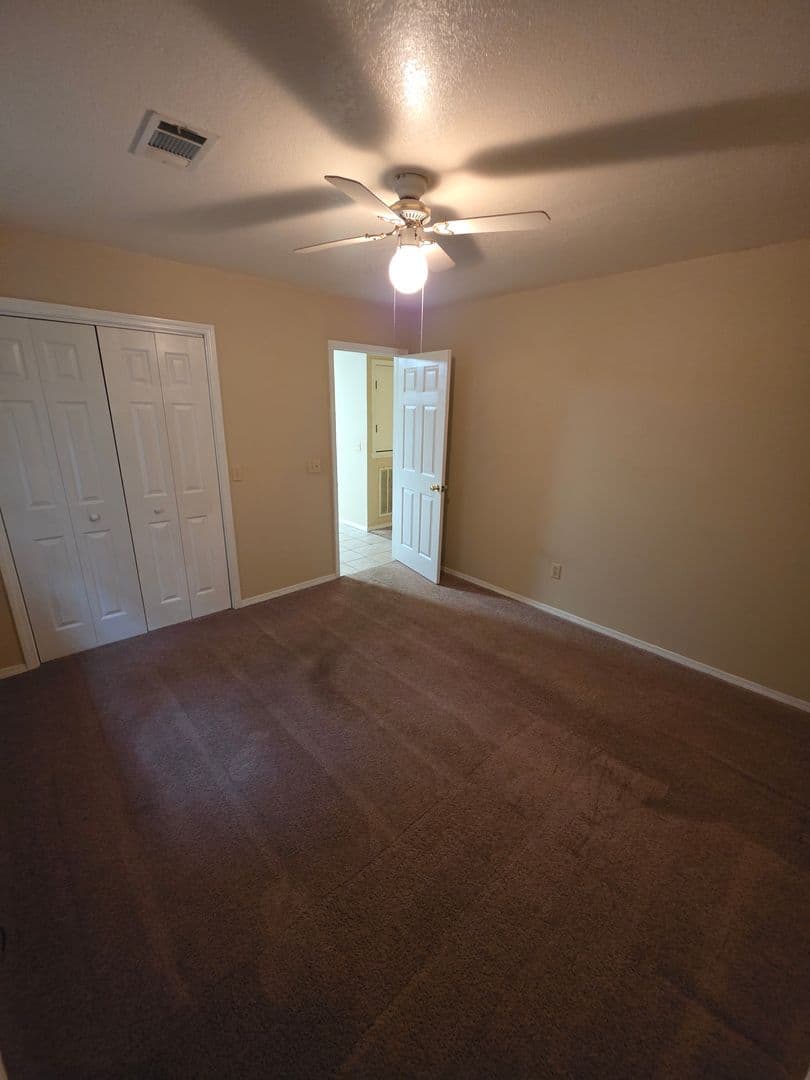 Dover Apartment: 121 Sequoya Dr. A & B
