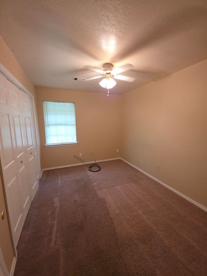 Dover Apartment: 121 Sequoya Dr. A & B