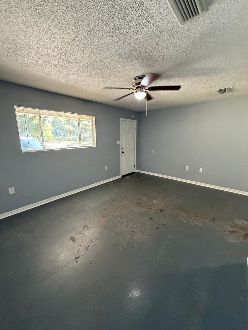 Russellville Apartment: 210 East Parkway A-D