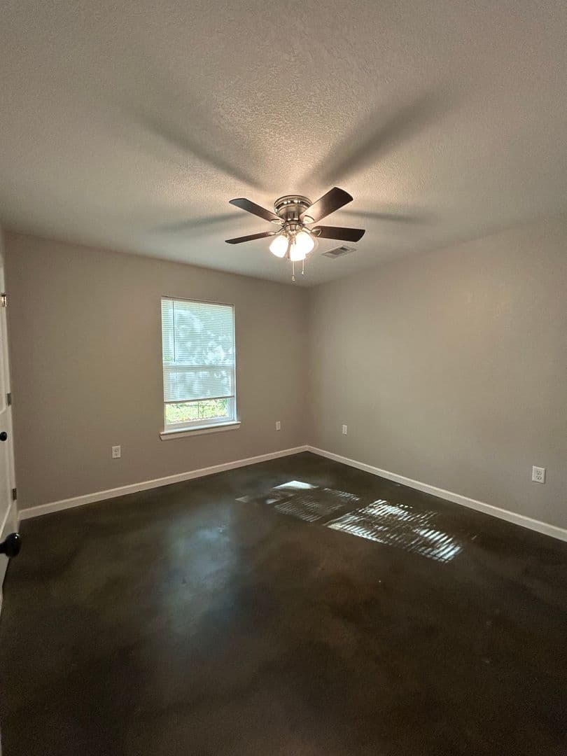 Dardanelle Apartment: 1513 - 1519 N. 2nd St.