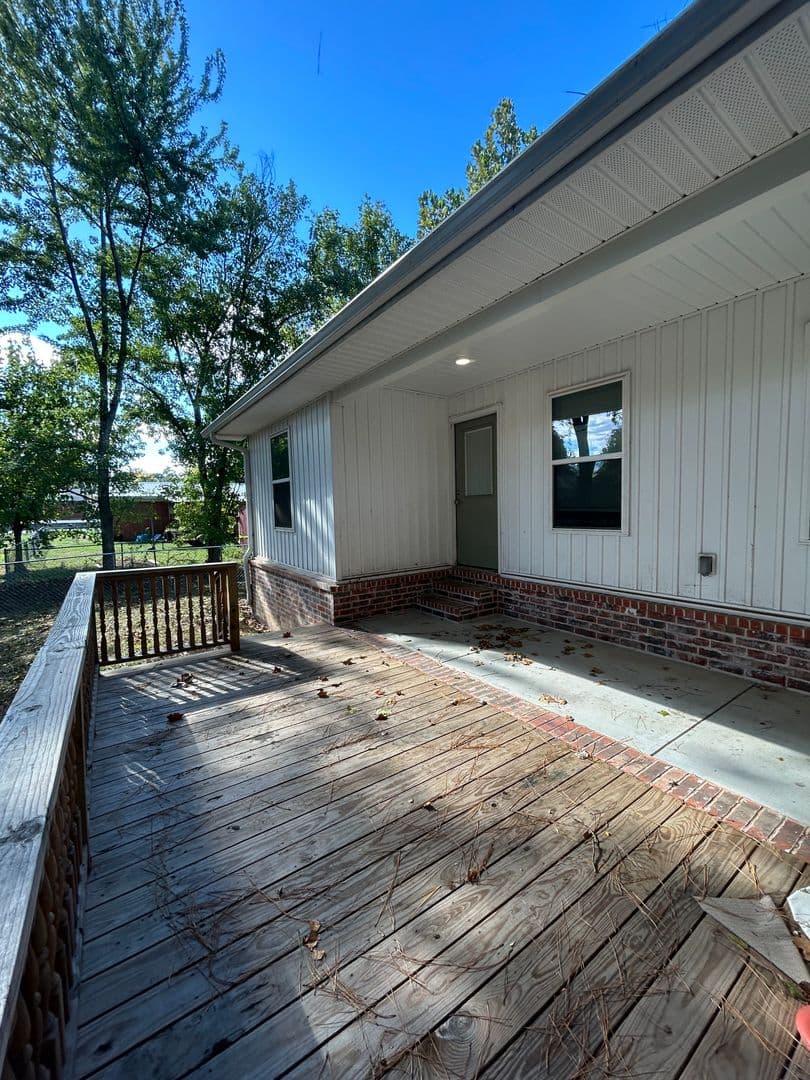 Dardanelle Apartment: 1513 - 1519 N. 2nd St.