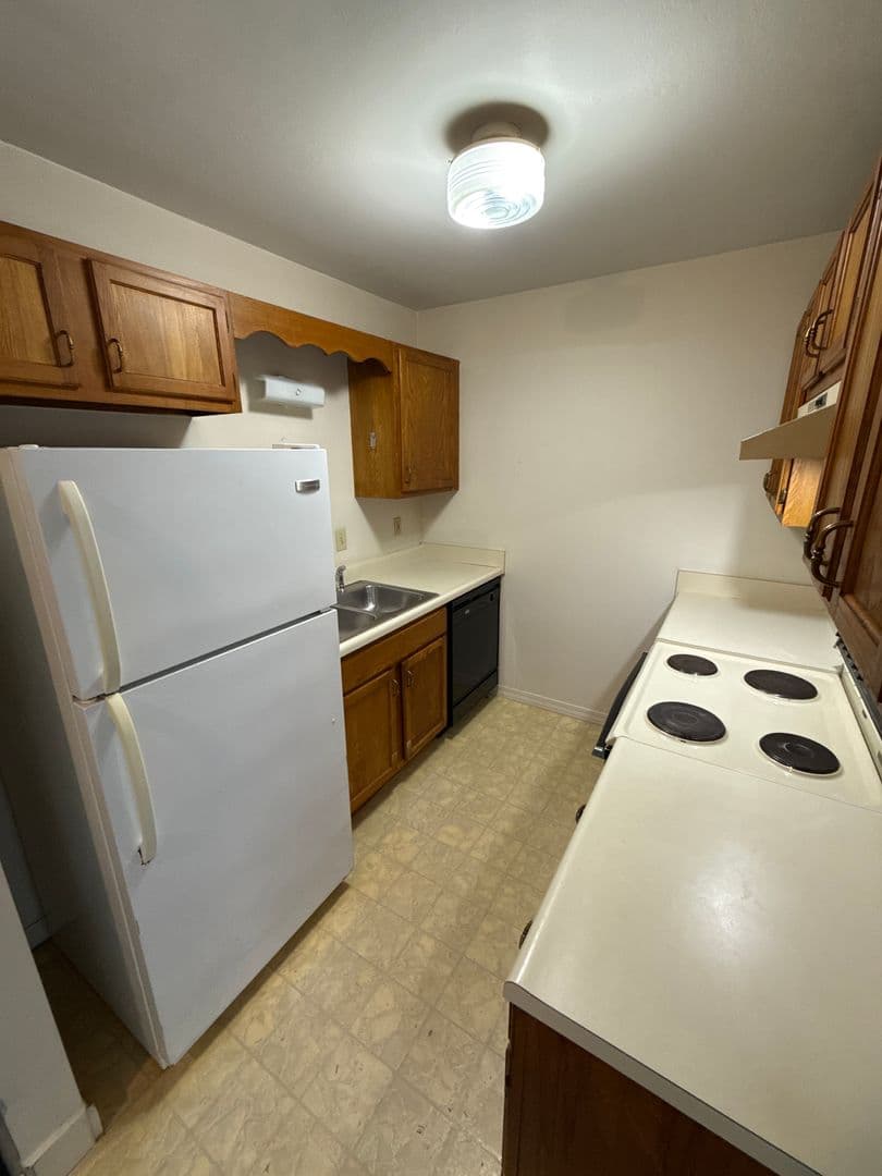 Russellville Apartment: 2607 West 12th Apt A