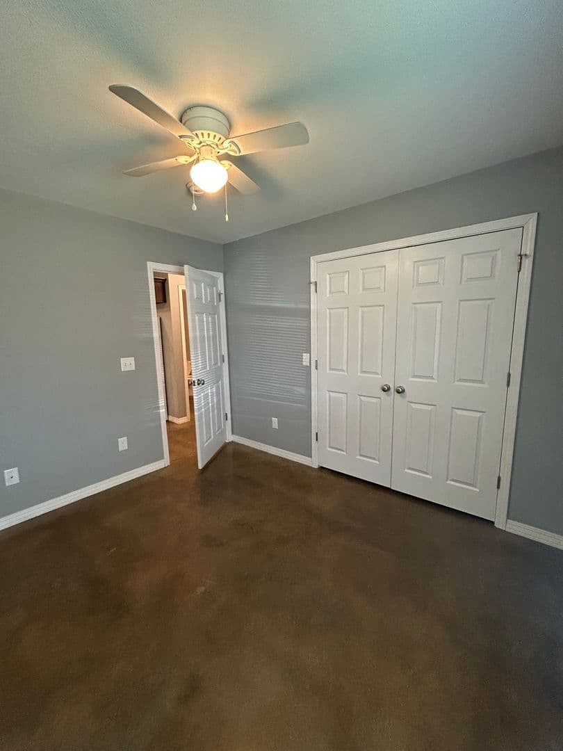 Dover Apartment: 103 Sequoya Dr. A & B