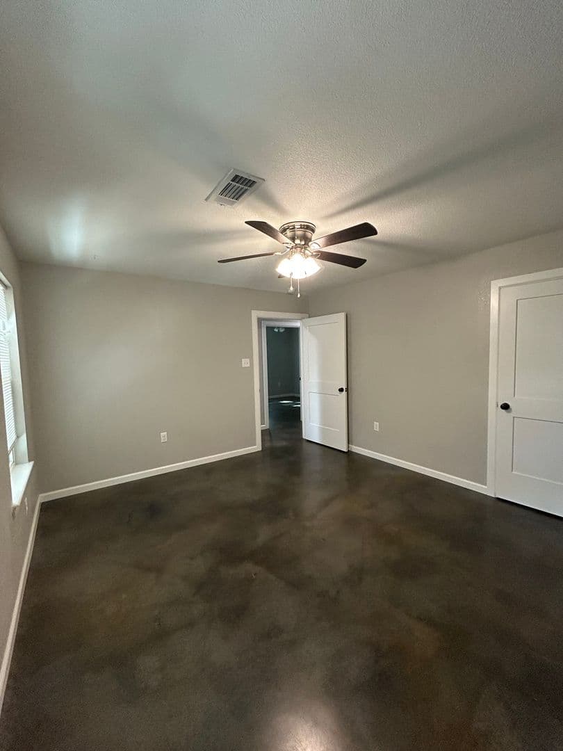 Dardanelle Apartment: 1513 - 1519 N. 2nd St.