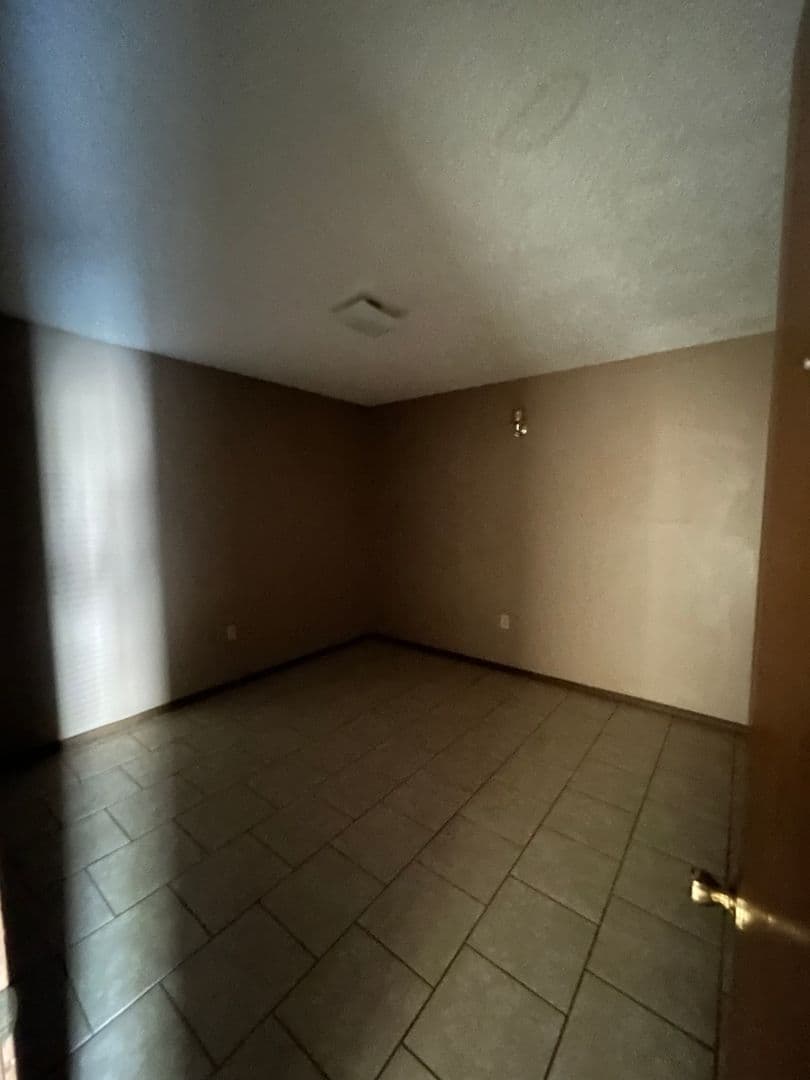 Dover Apartment: 72-112 Sequoya Dr.