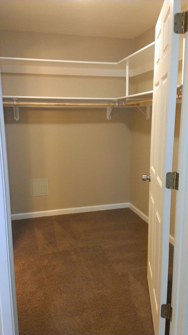 Manteca Apartment: 1405 Stonewood Avenue
