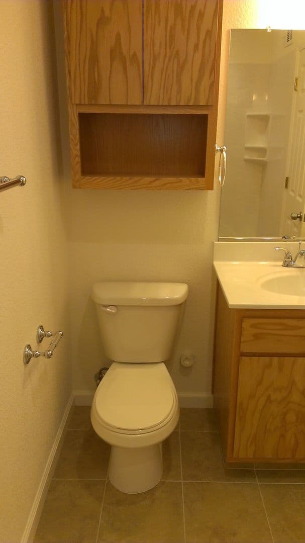 Manteca Apartment: 1405 Stonewood Avenue