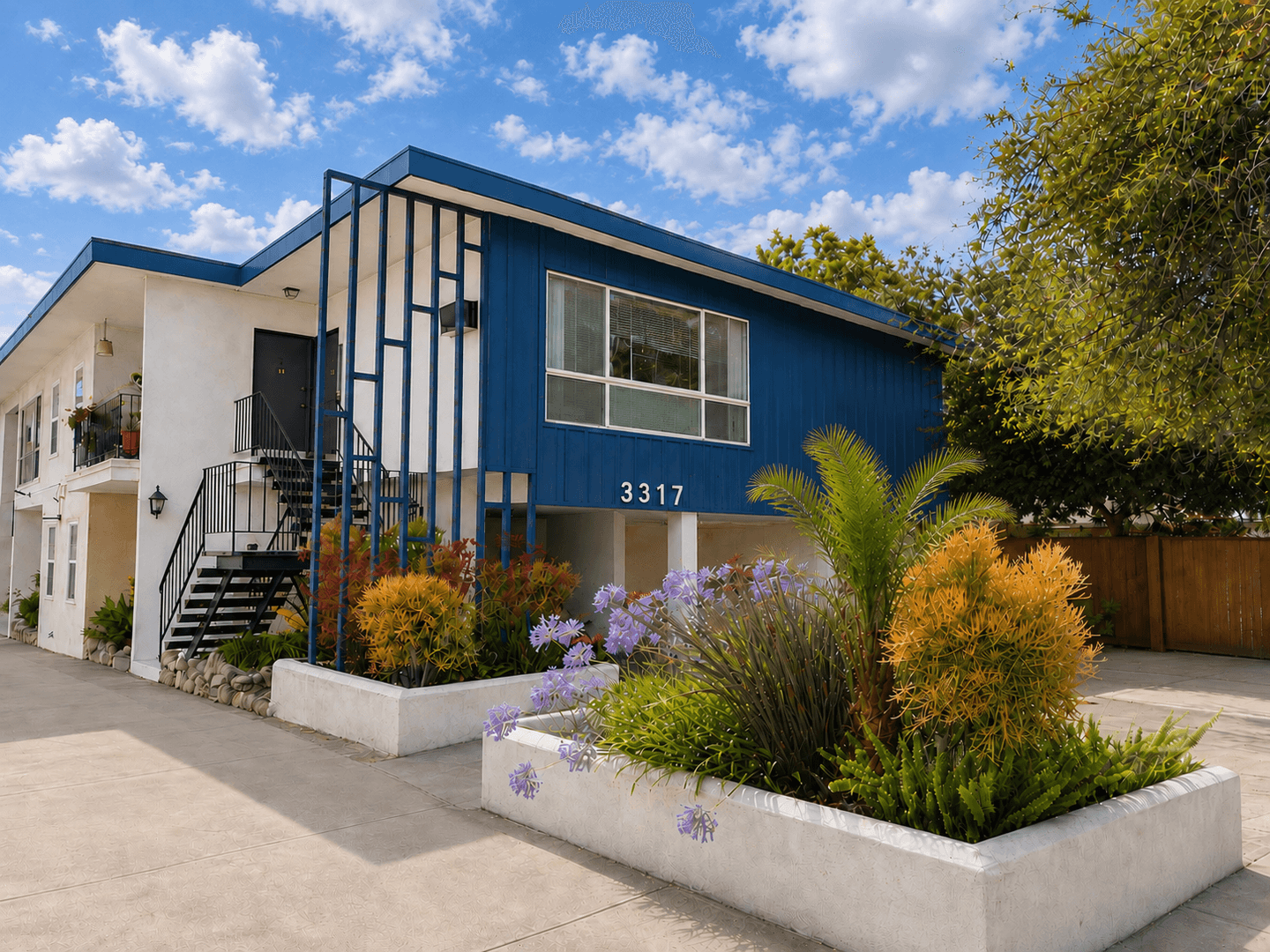 Los Angeles Apartment: 3317 Keystone Ave