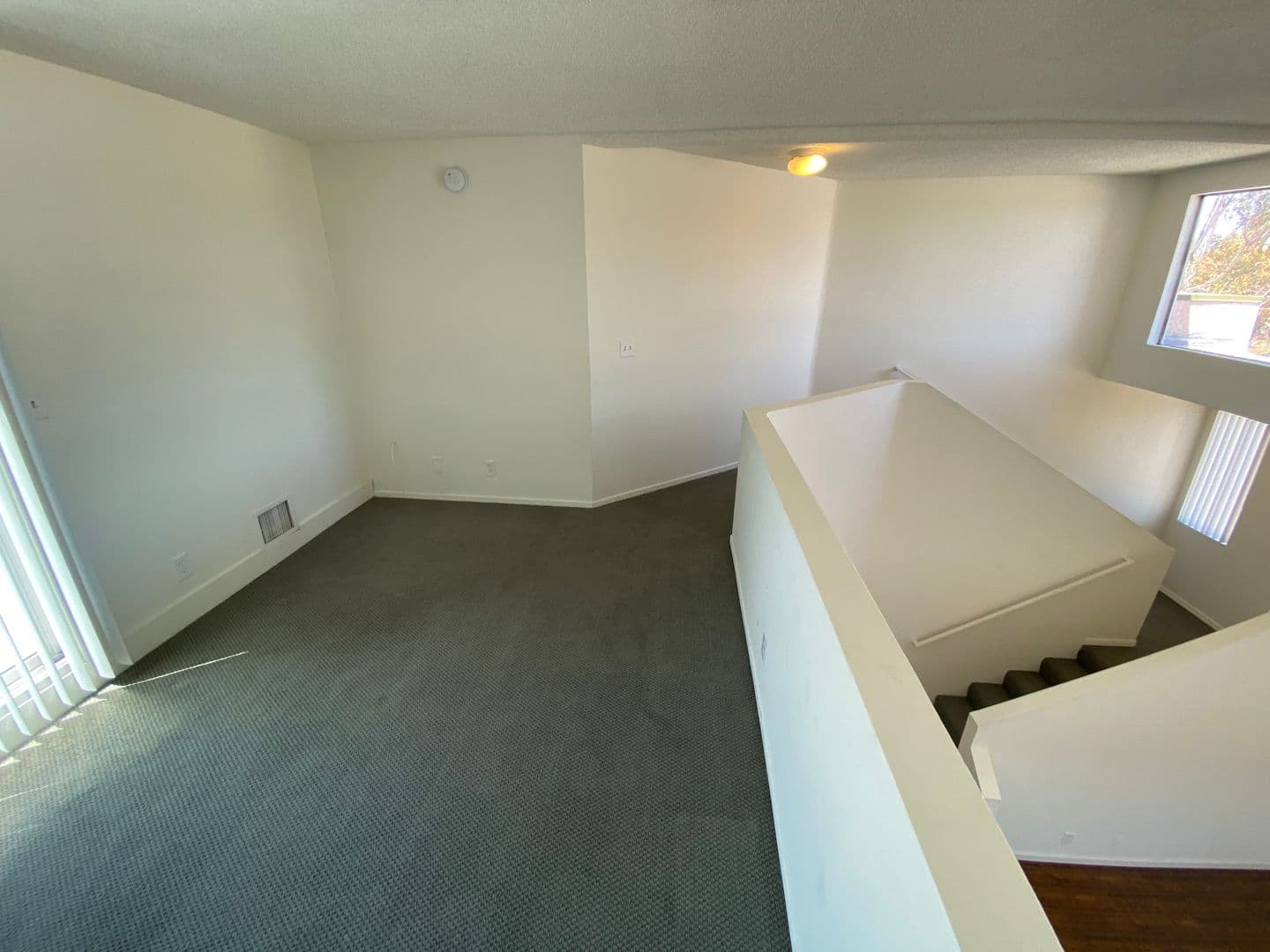 Los Angeles Apartment: 3722 Canfield Ave