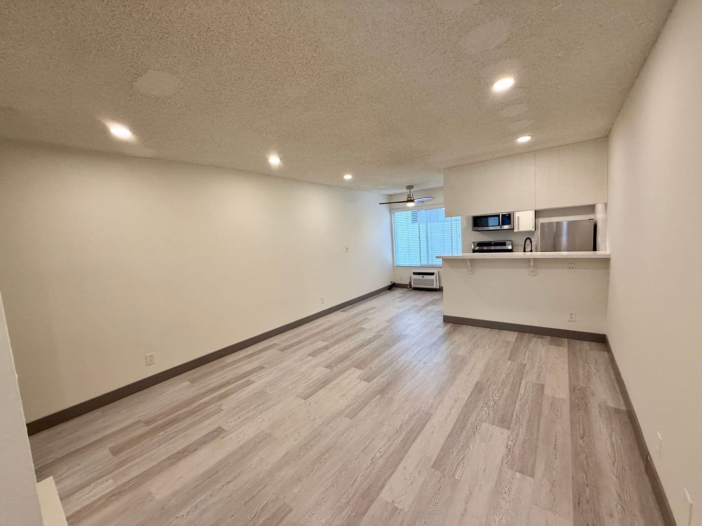 Los Angeles Apartment: 3735 Canfield Ave