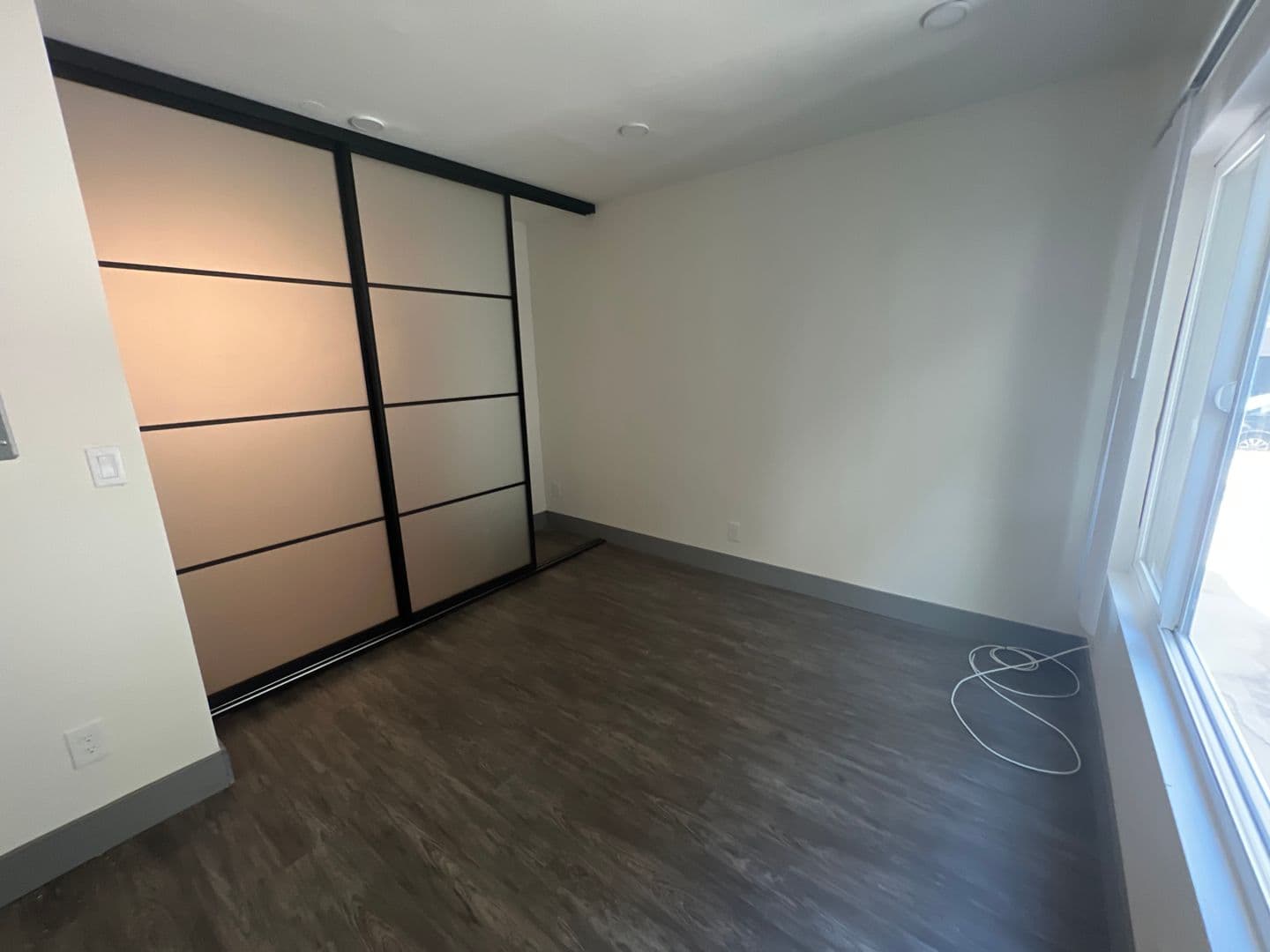 Los Angeles Apartment: 10779 Woodbine St.