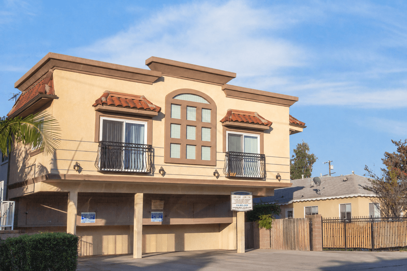 Los Angeles Apartment: 3728 Bentley Ave.