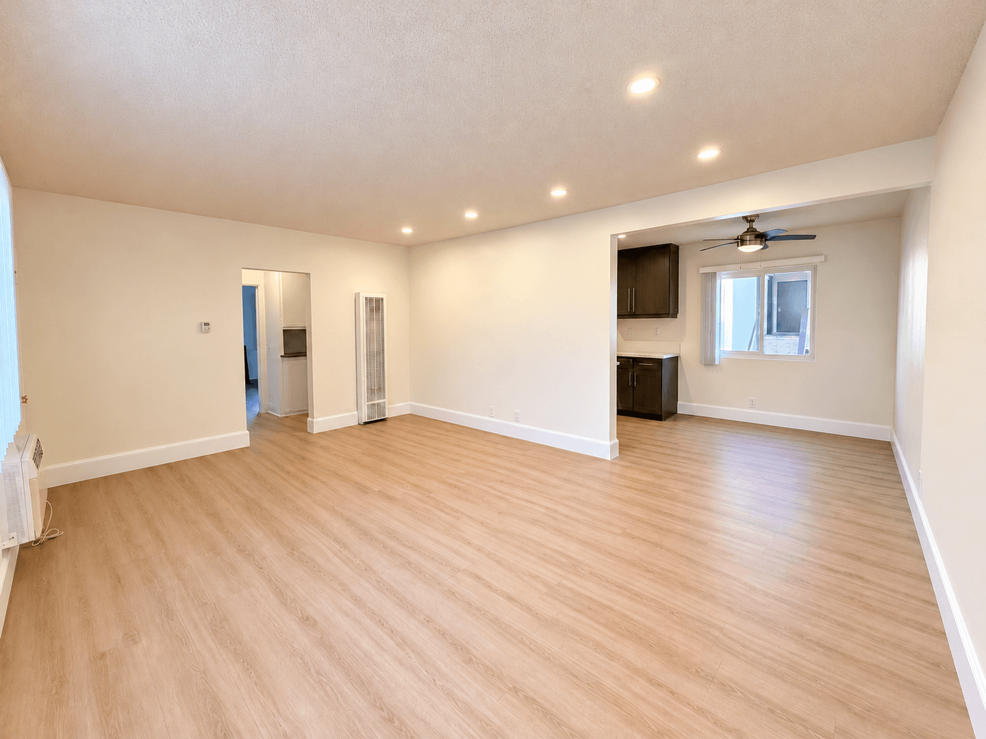 Los Angeles Apartment: 3729 Clarington Ave