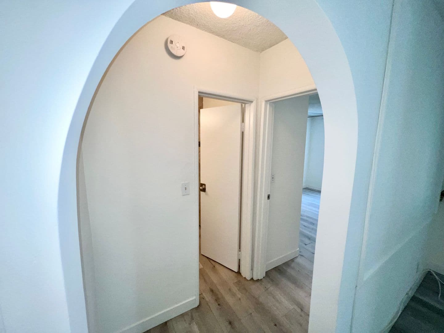 Los Angeles Apartment: 3728 Bentley Ave.