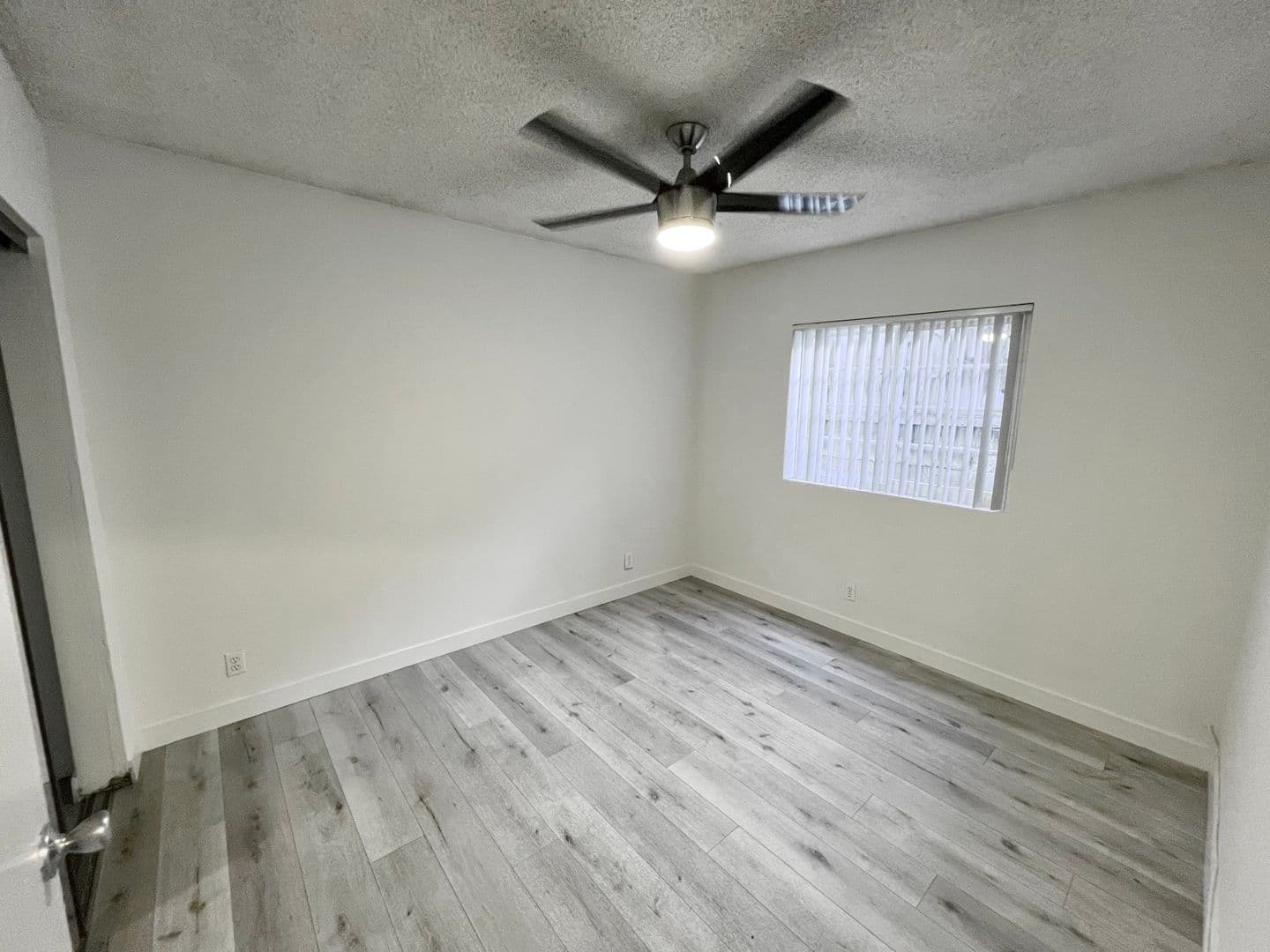 Los Angeles Apartment: 3728 Bentley Ave.