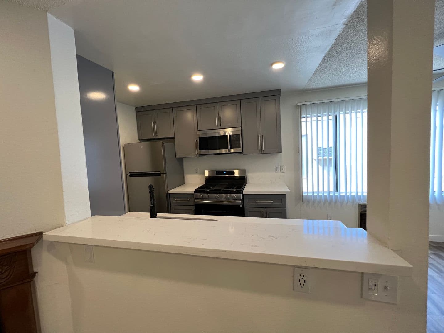 Los Angeles Apartment: 3546 Hughes Ave