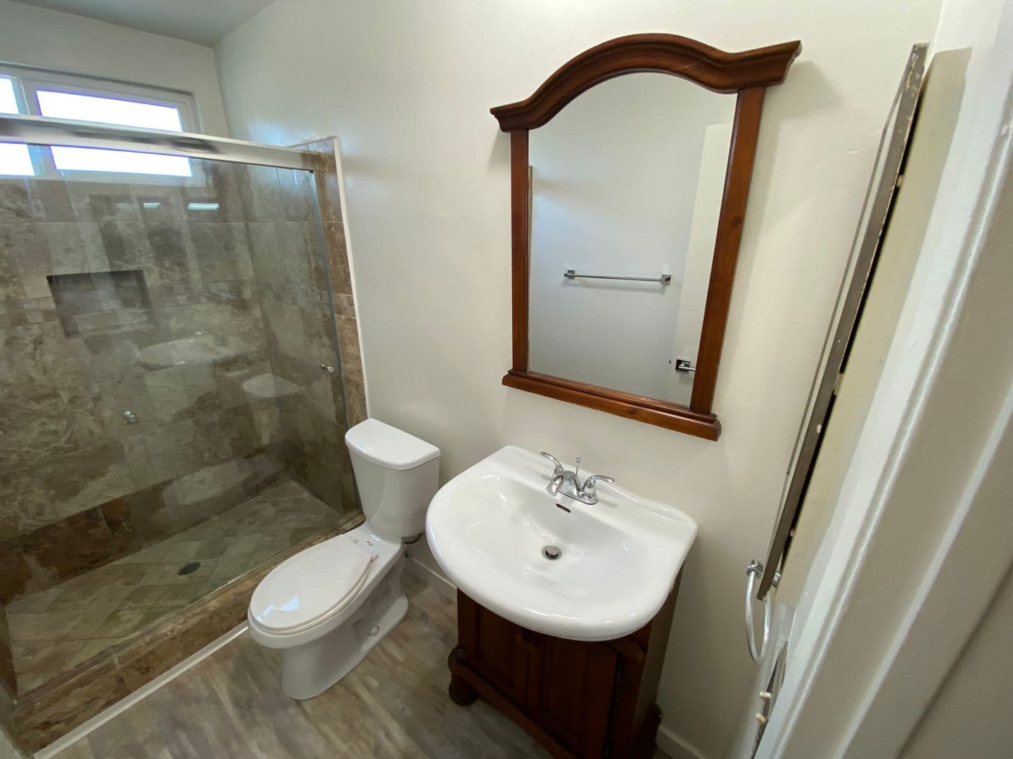 Los Angeles Apartment: 9344 National Blvd.
