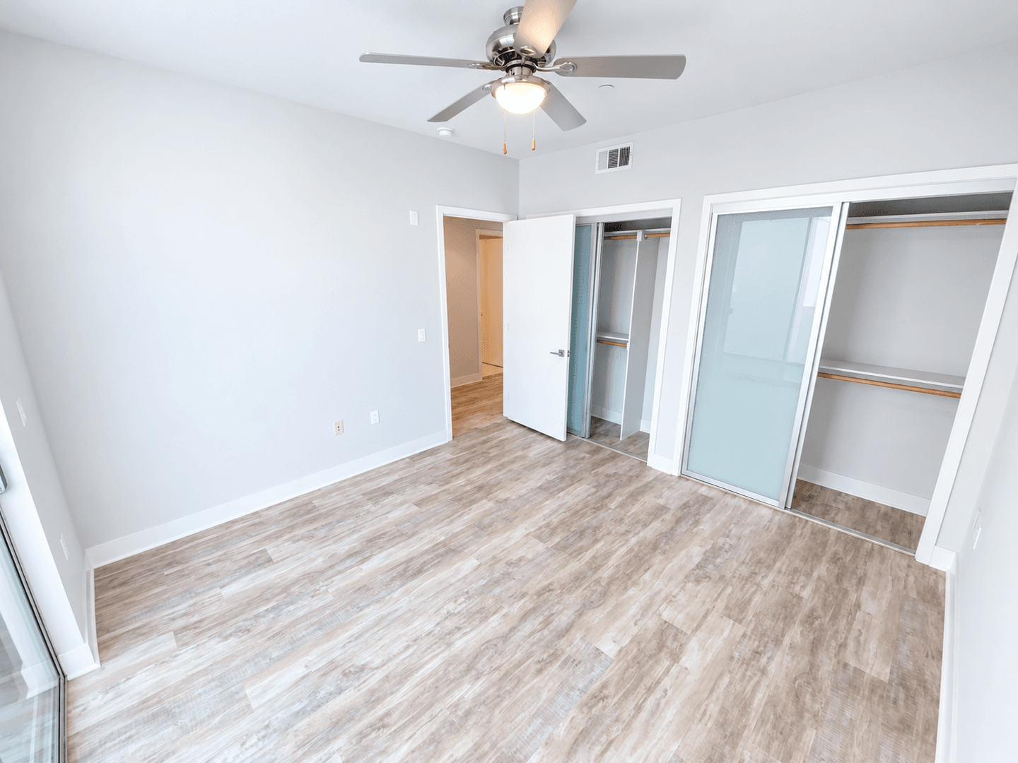 Los Angeles Apartment: 11929 Courtleigh Dr