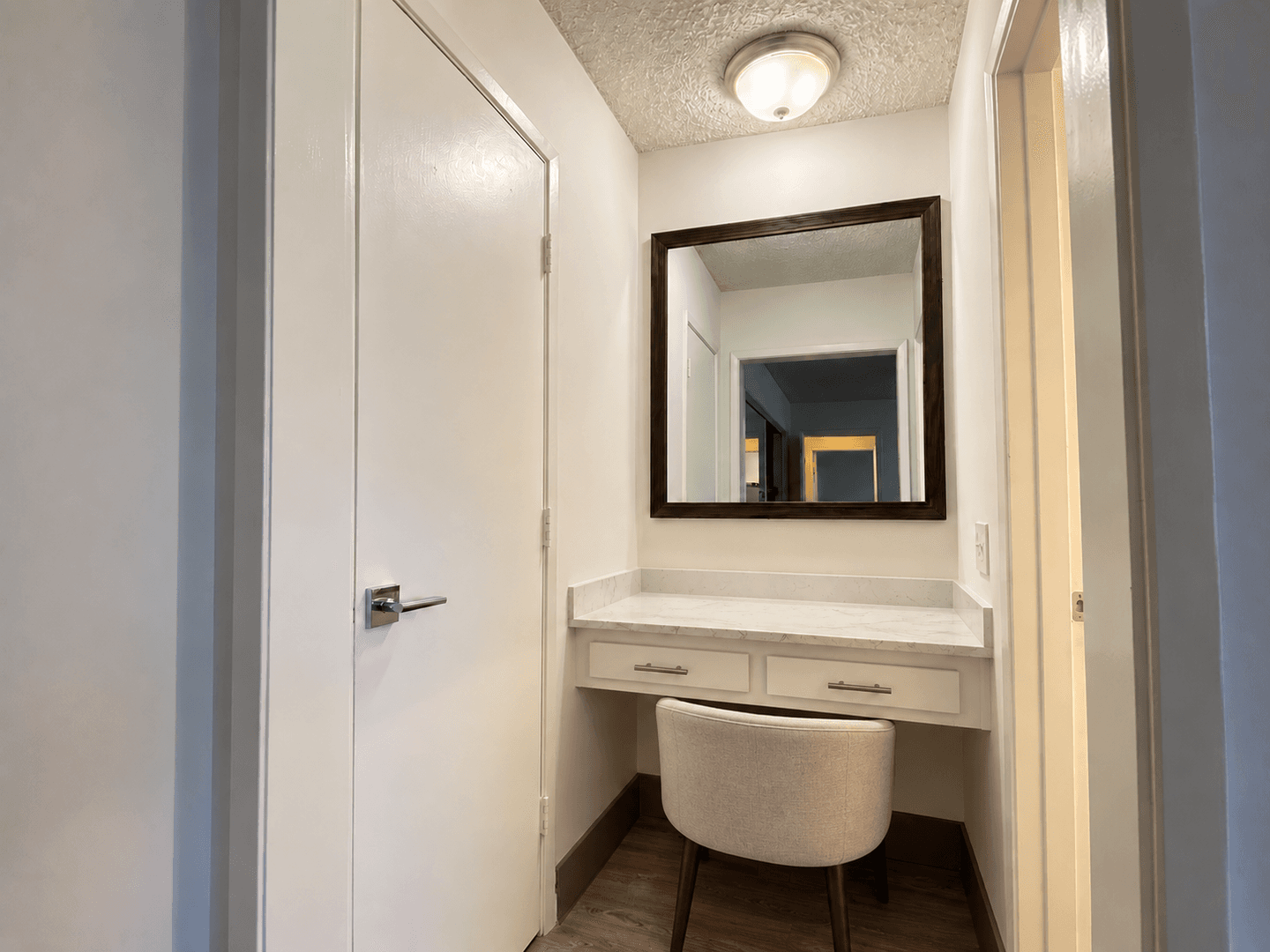 Los Angeles Apartment: 3611 Mentone Ave