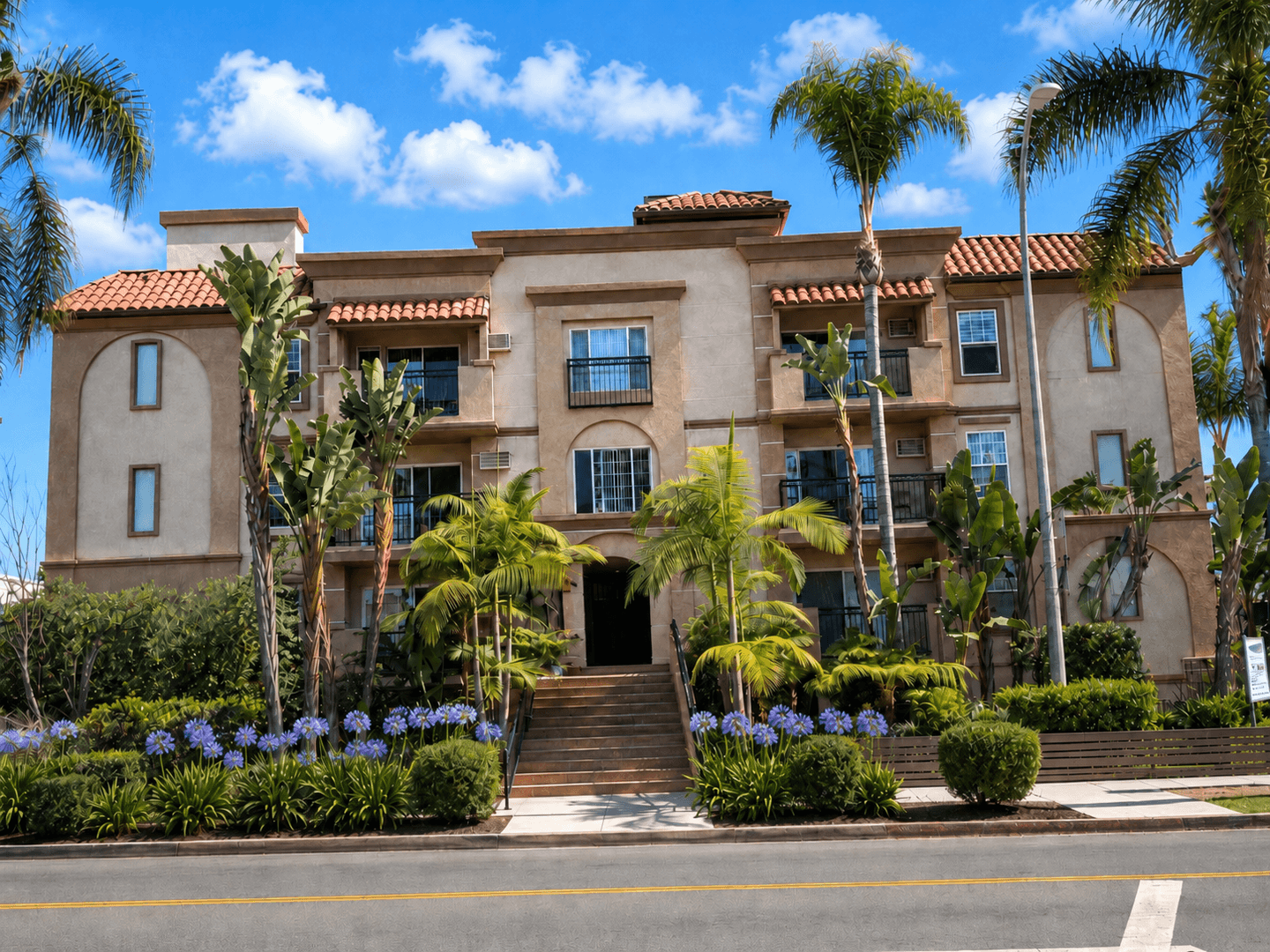 Los Angeles Apartment: 9344 National Blvd.