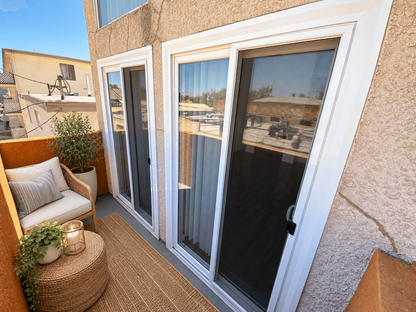 Los Angeles Apartment: 3722 Canfield Ave