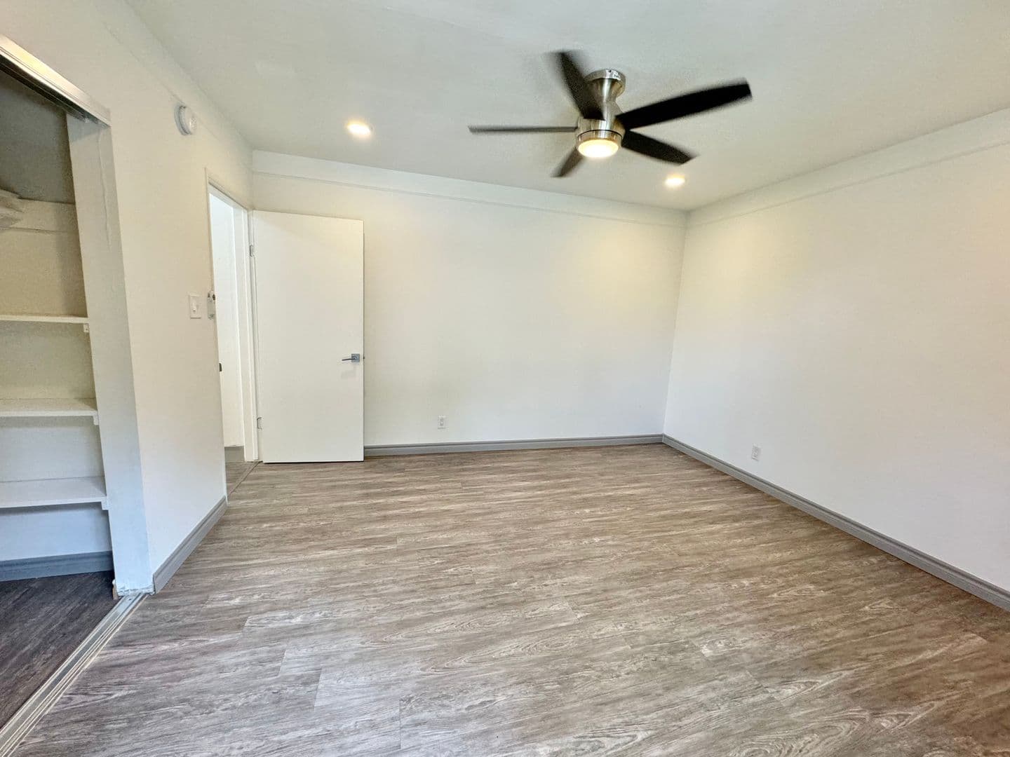 Los Angeles Apartment: 12301 & 12307 Pacific Ave