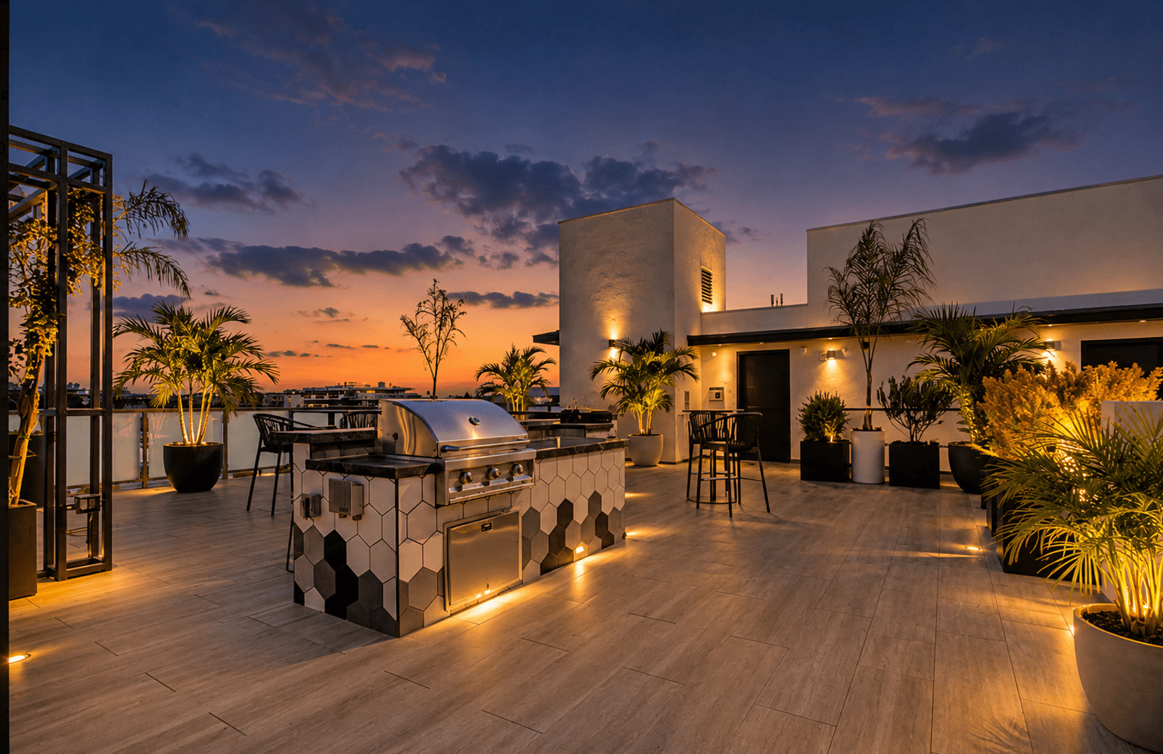 Los Angeles Apartment: 3355 Overland Ave.