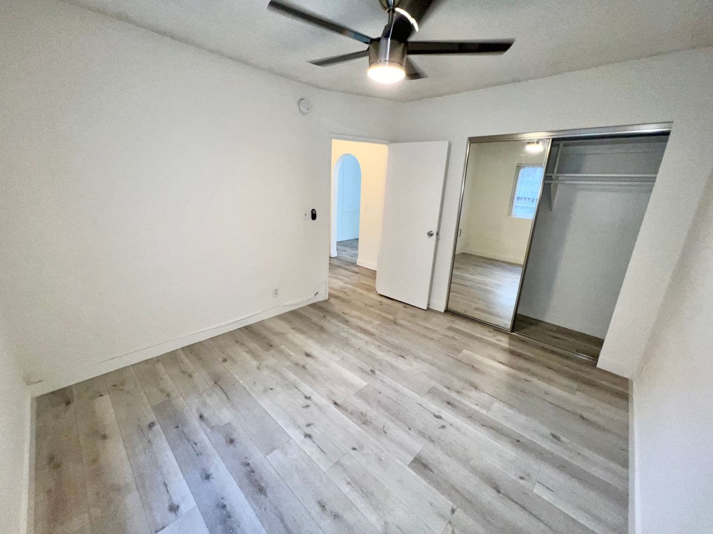 Los Angeles Apartment: 3728 Bentley Ave.