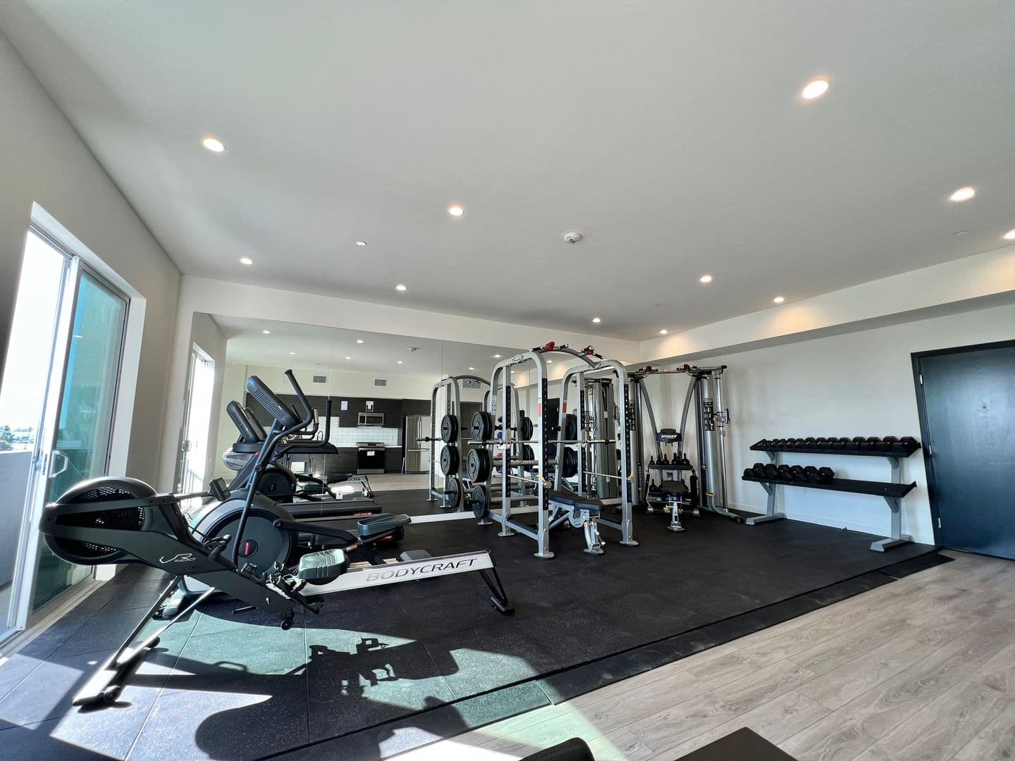 Los Angeles Apartment: 3355 Overland Ave.
