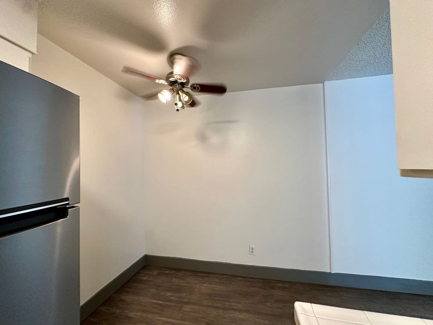 Los Angeles Apartment: 3715 Canfield Ave