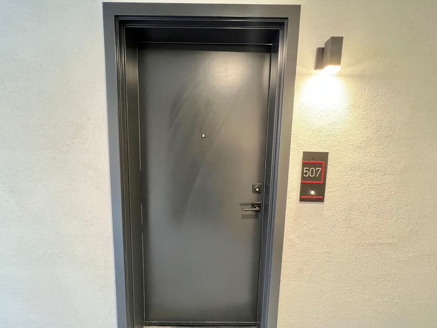 Los Angeles Apartment: 3355 Overland Ave.