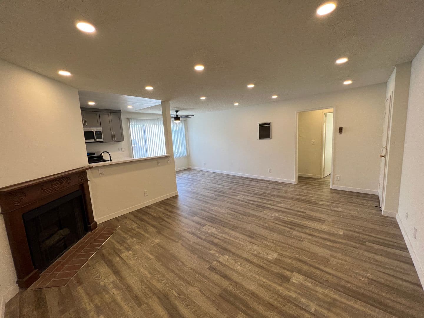 Los Angeles Apartment: 3546 Hughes Ave