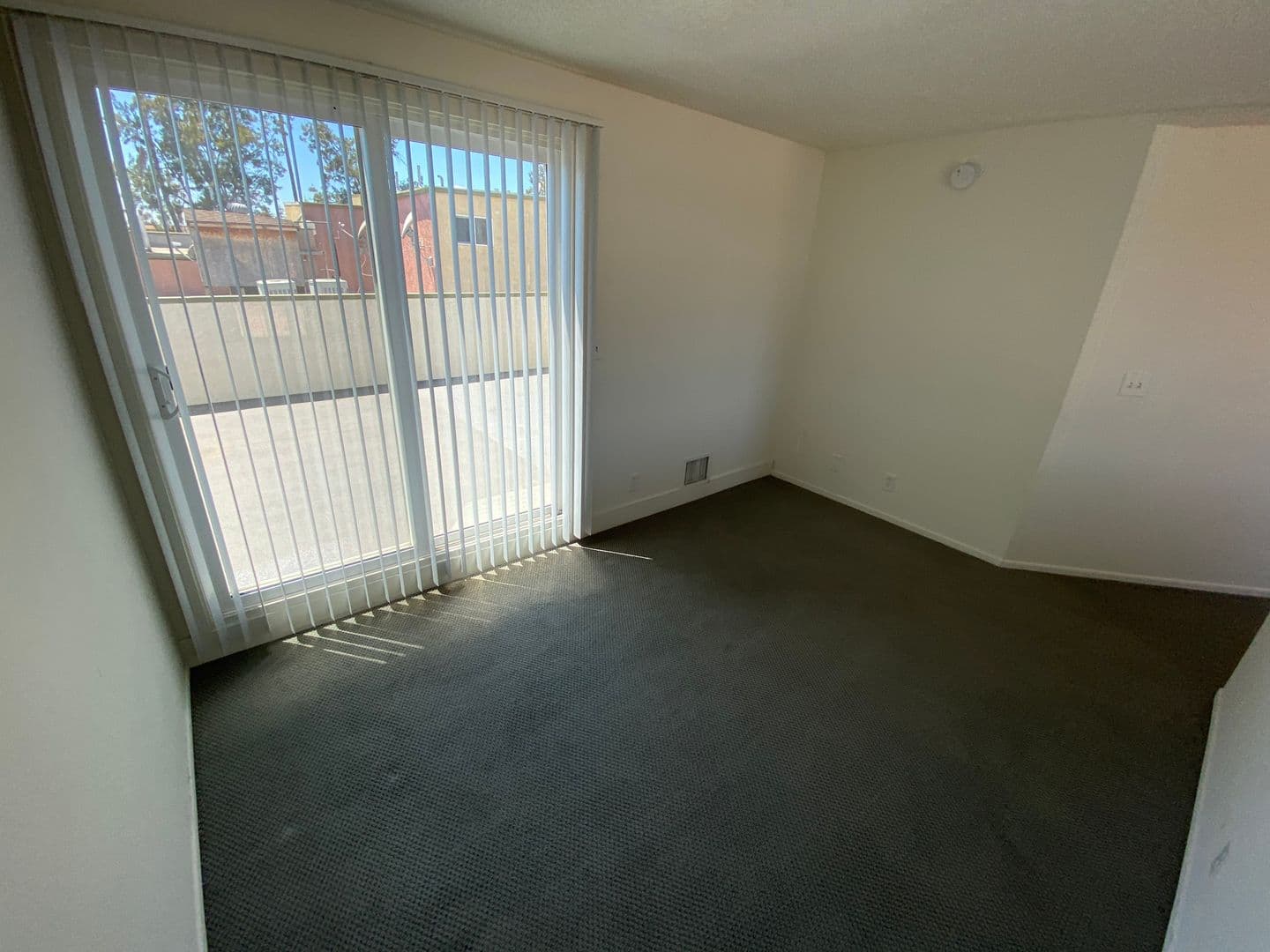 Los Angeles Apartment: 3722 Canfield Ave