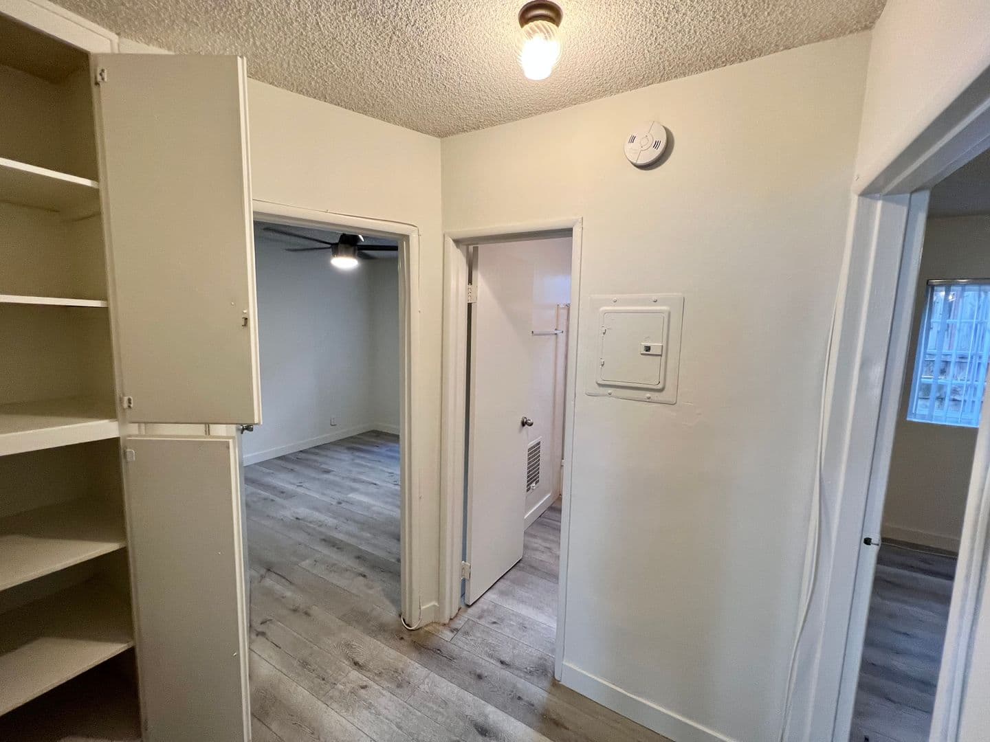 Los Angeles Apartment: 3728 Bentley Ave.
