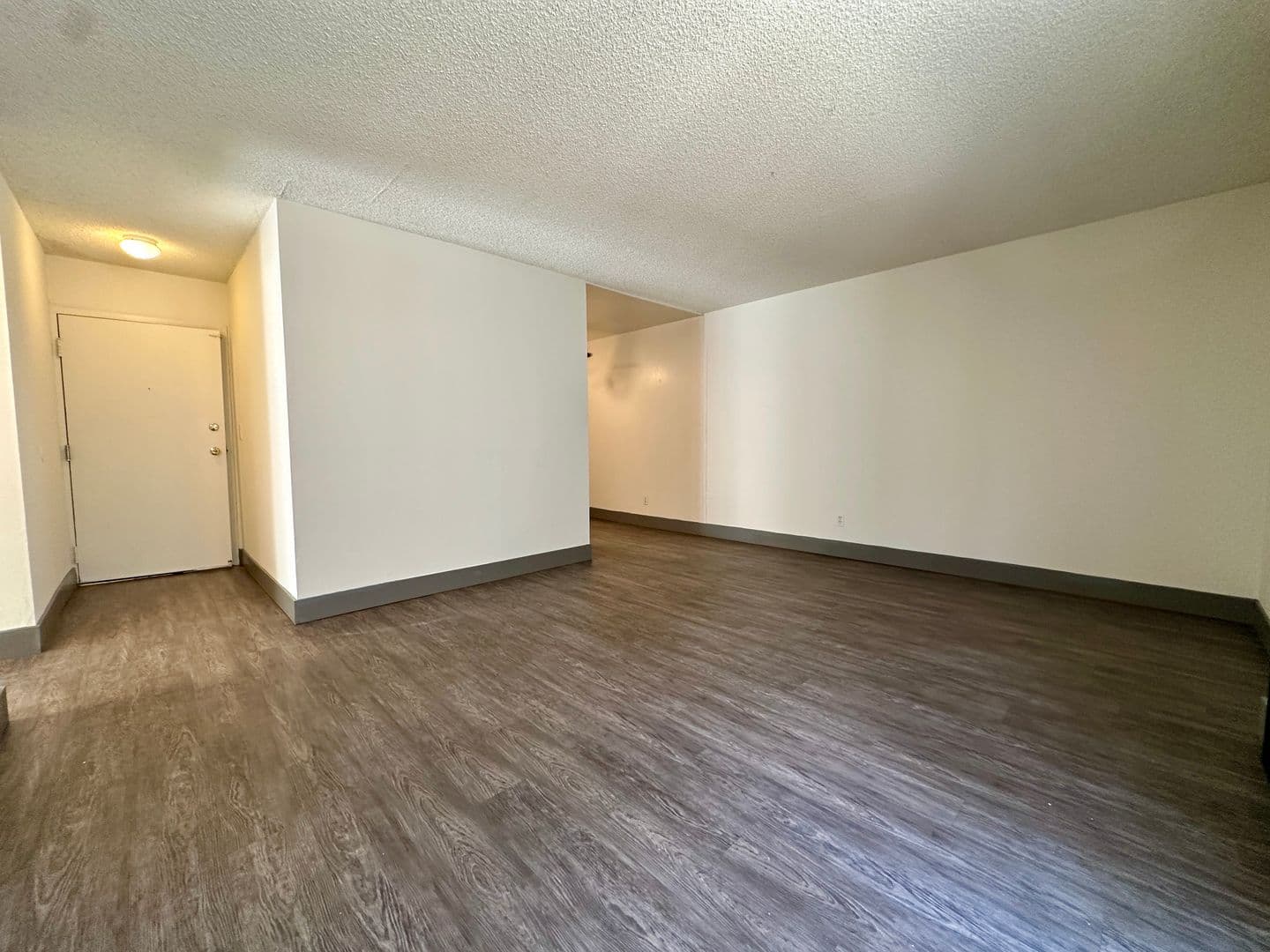 Los Angeles Apartment: 3715 Canfield Ave