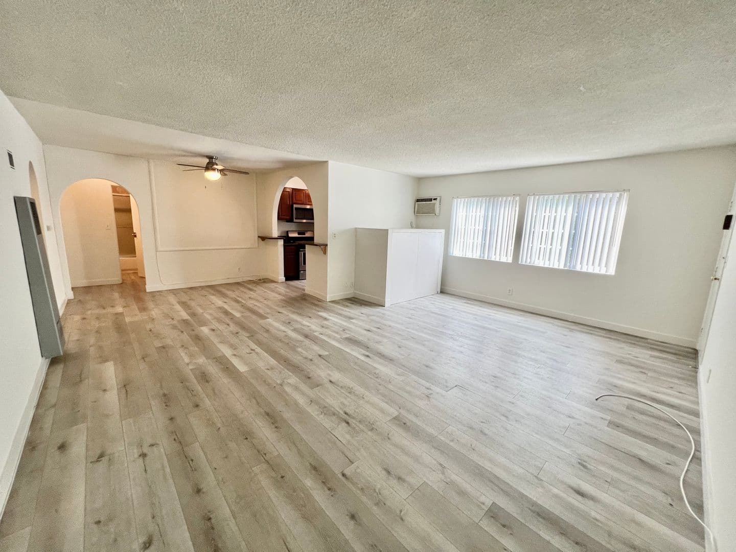 Los Angeles Apartment: 3728 Bentley Ave.