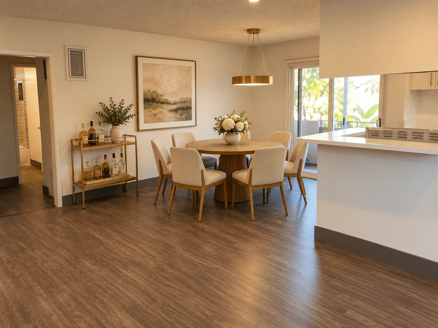 Los Angeles Apartment: 3611 Mentone Ave