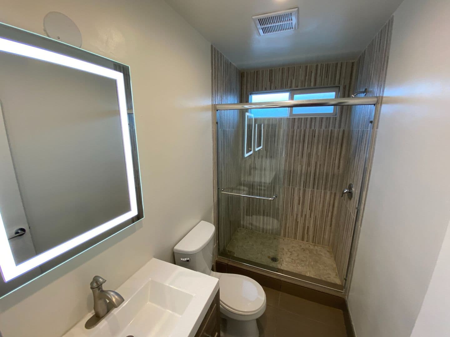Los Angeles Apartment: 3611 Mentone Ave