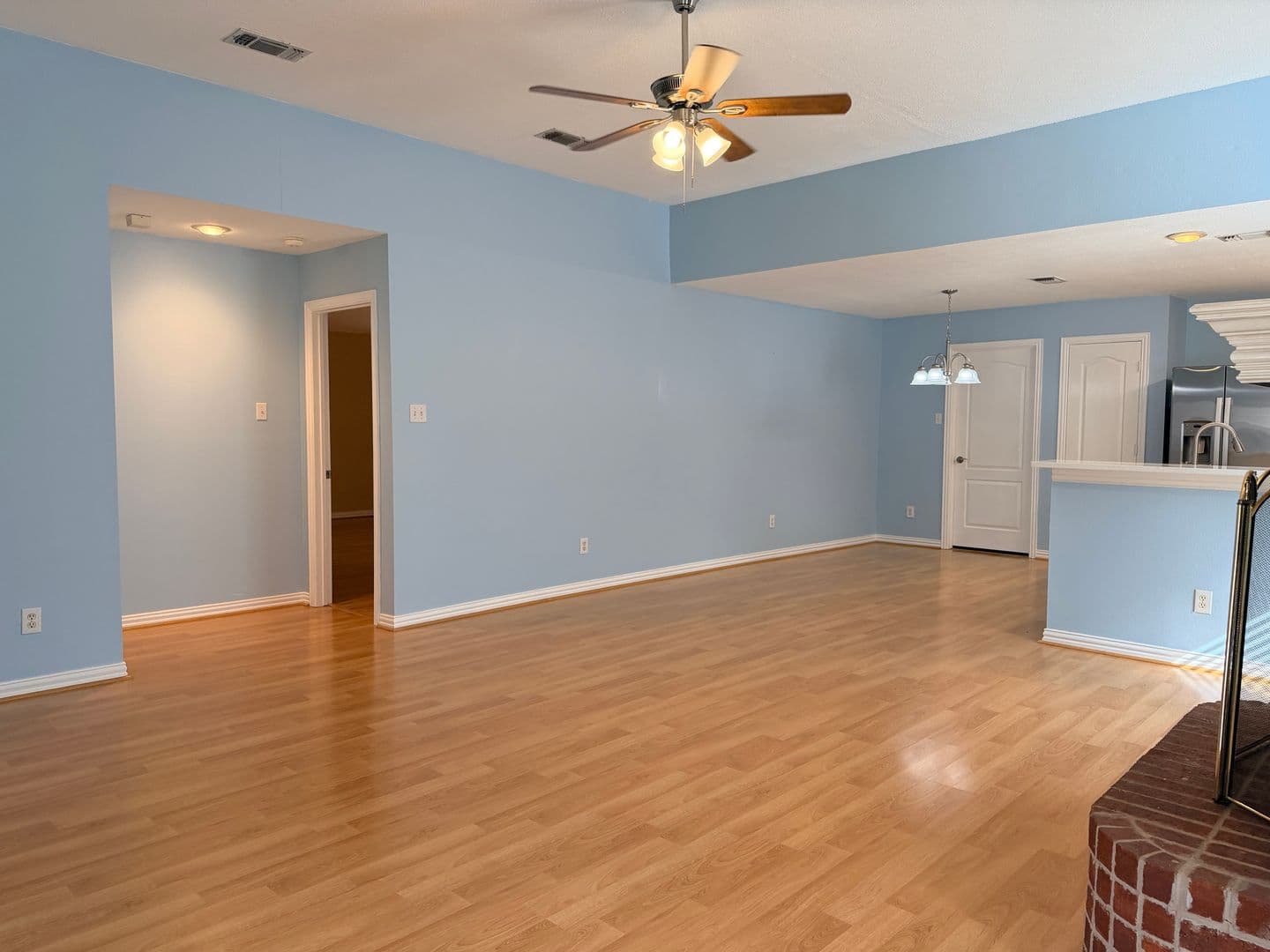 Euless House: 1412 Toplea Dr