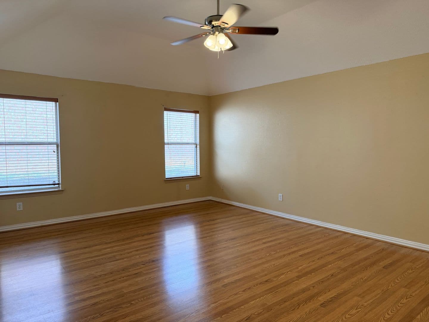 Euless House: 1412 Toplea Dr
