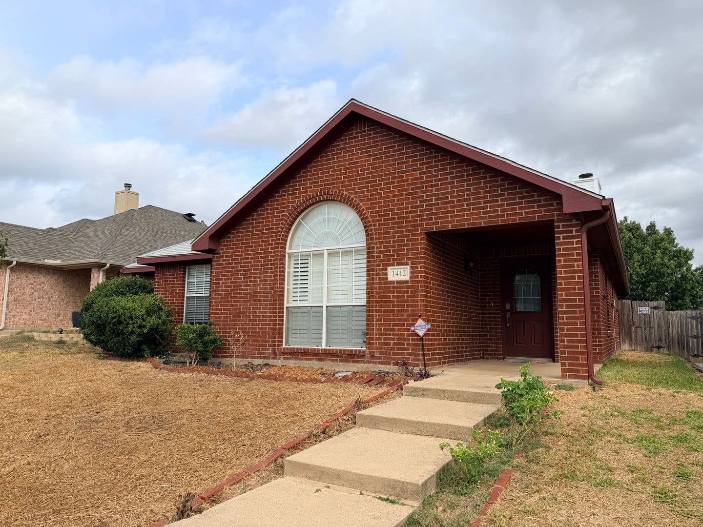 Euless House: 1412 Toplea Dr