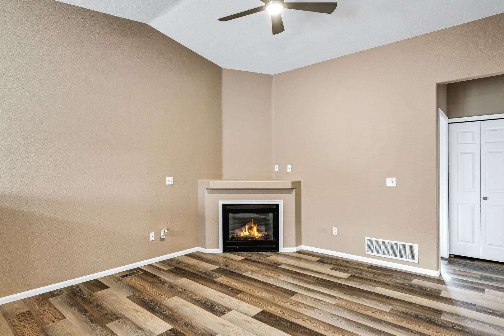 Colorado Springs Townhome: 5686 Sunshade Point
