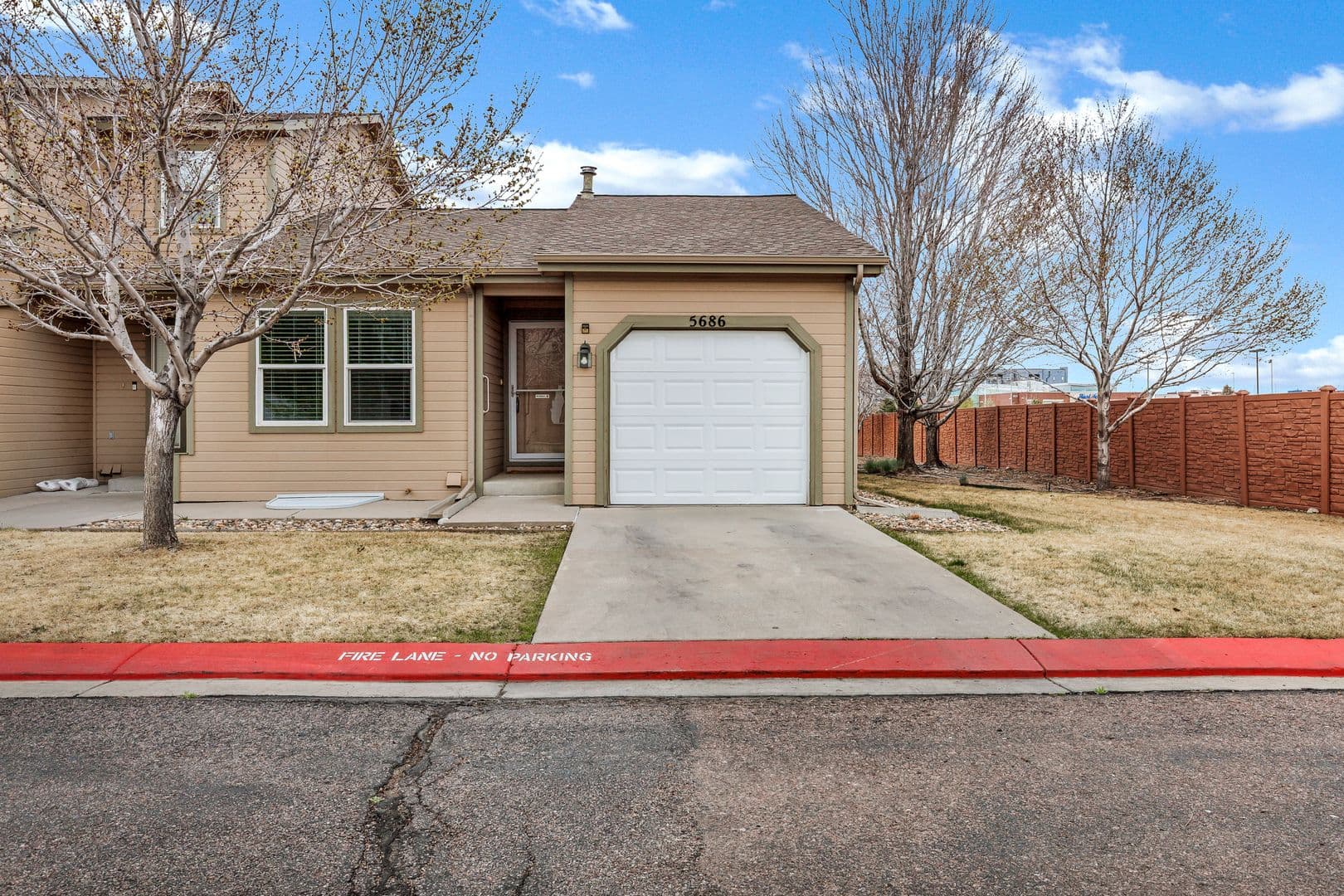 Colorado Springs Townhome: 5686 Sunshade Point