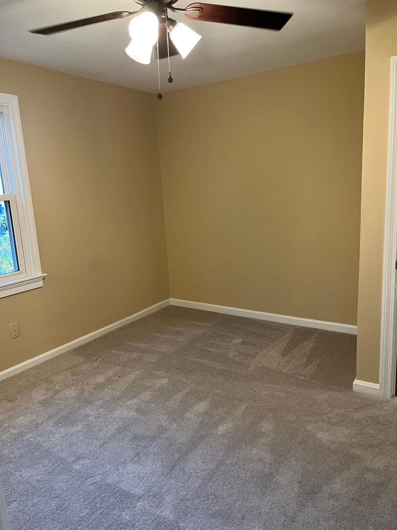 Williamsburg House: 1183 Penniman Road
