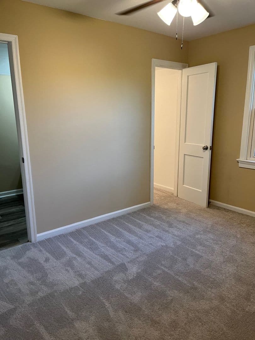 Williamsburg House: 1183 Penniman Road