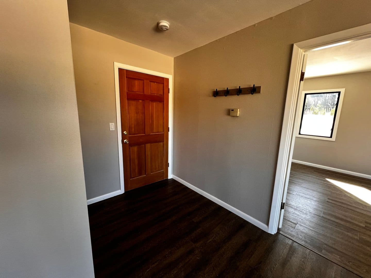 Hood River Apartment: 1808 Belmont Ave